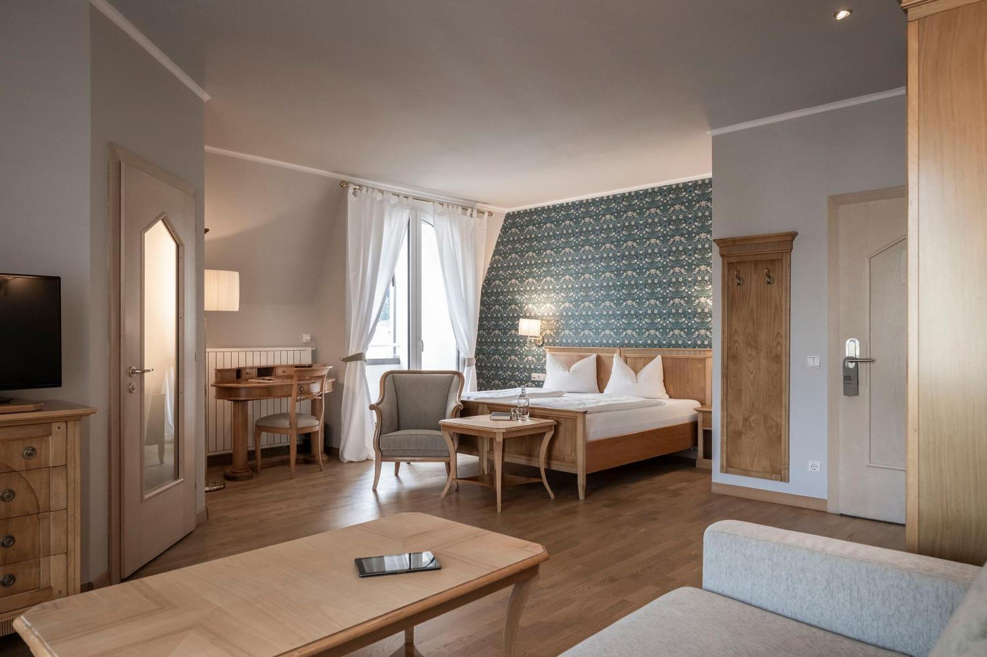 Post Hotel - Tradition & Lifestyle Adults Only San Candido Bagian luar foto
