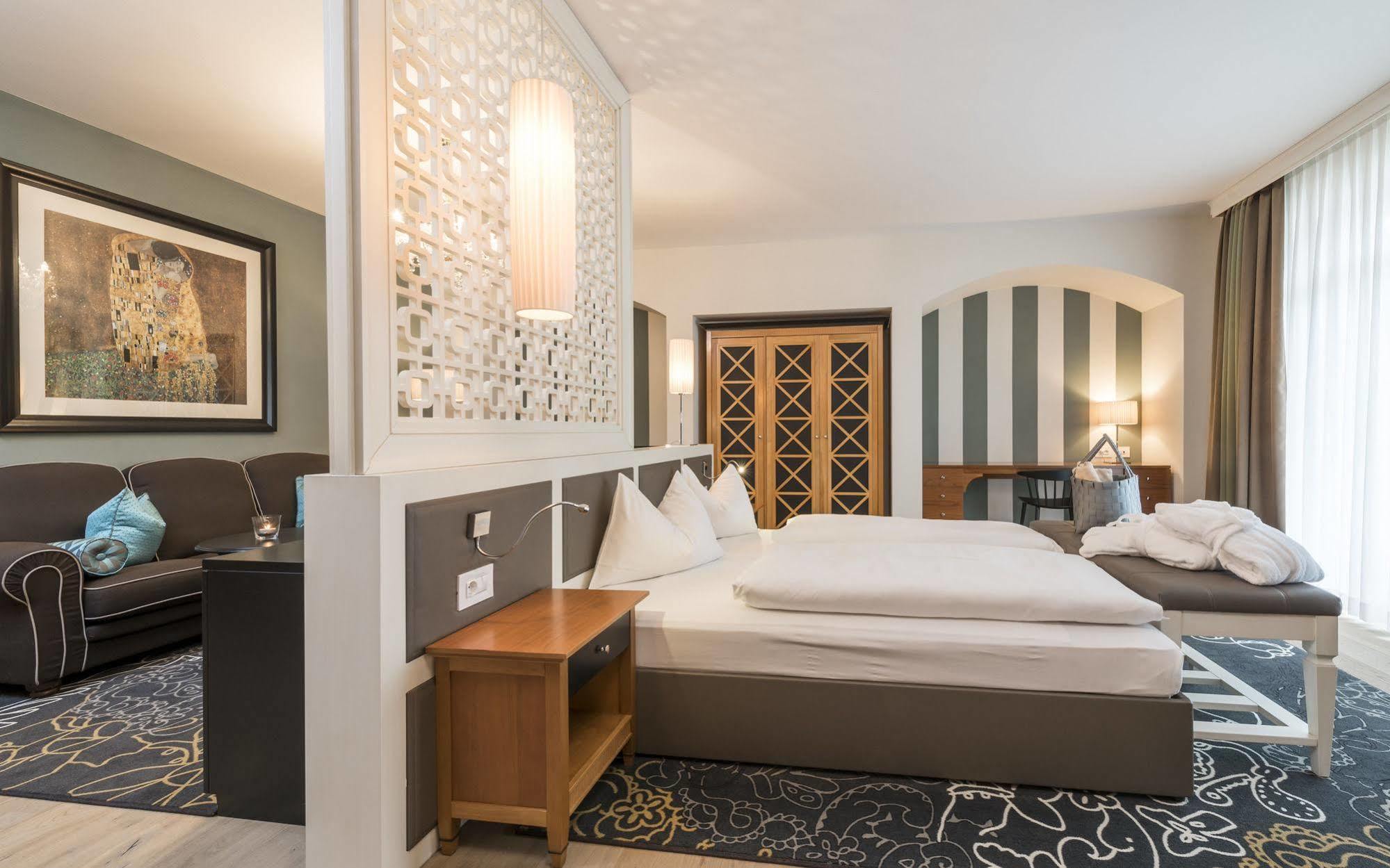 Post Hotel - Tradition & Lifestyle Adults Only San Candido Bagian luar foto